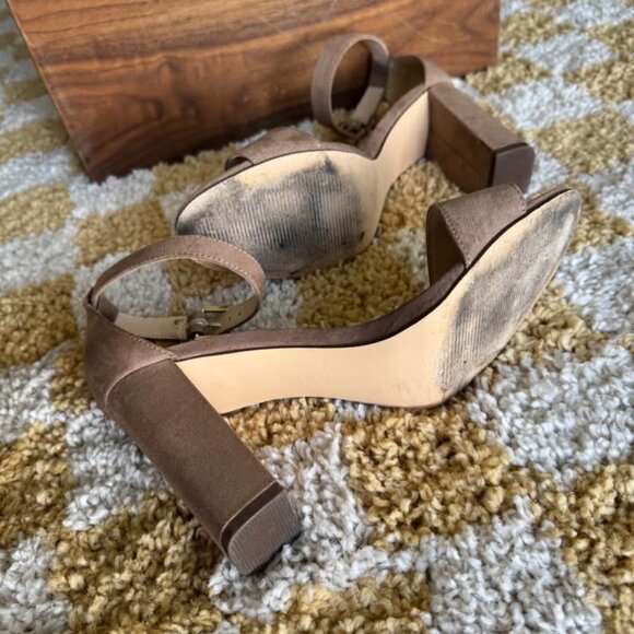 Nine West nude heels size 8 - Picture 3 of 5